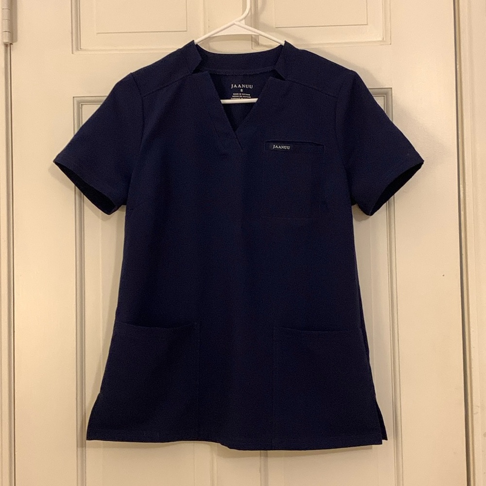 Jaanuu Womens Scrub Top S Navy Blue #J96172 V Neck Relaxed 3 Pockets Stretch